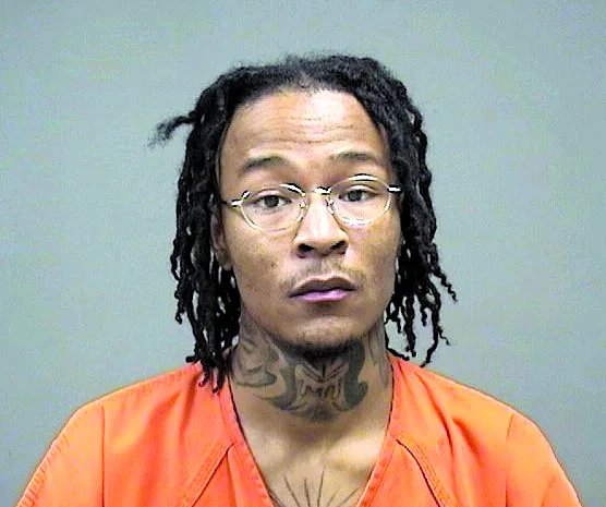 Cops continue manhunt in Boardman; suspect’s sister charged with felonies